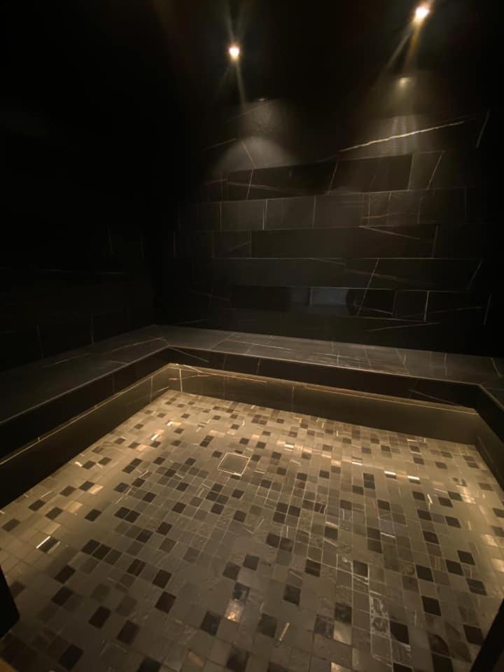 H85 Otel Chatte Dış mekan fotoğraf
